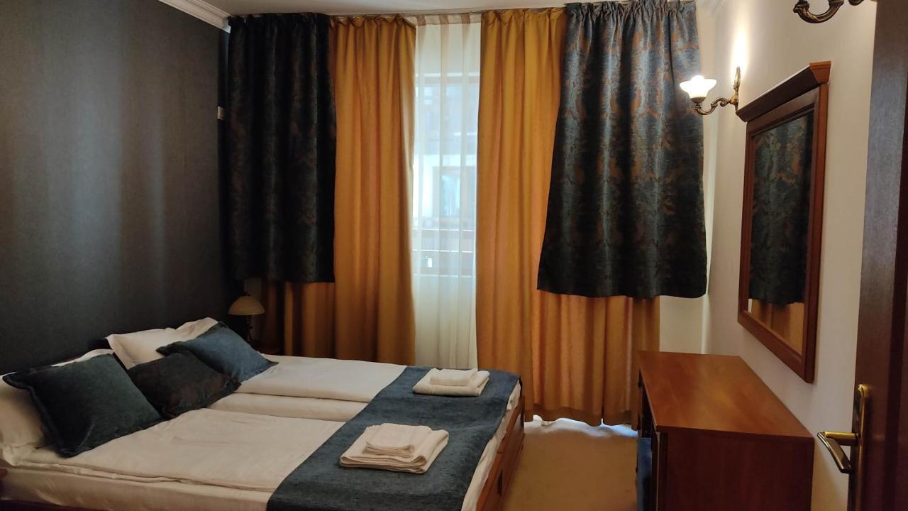 Annett Apartments At Emerald Hotel بانسكو المظهر الخارجي الصورة