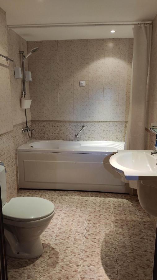 Annett Apartments At Emerald Hotel بانسكو المظهر الخارجي الصورة