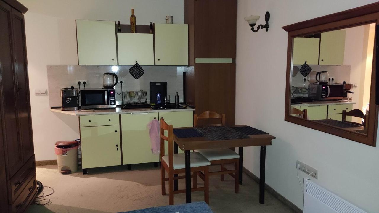 Annett Apartments At Emerald Hotel بانسكو المظهر الخارجي الصورة